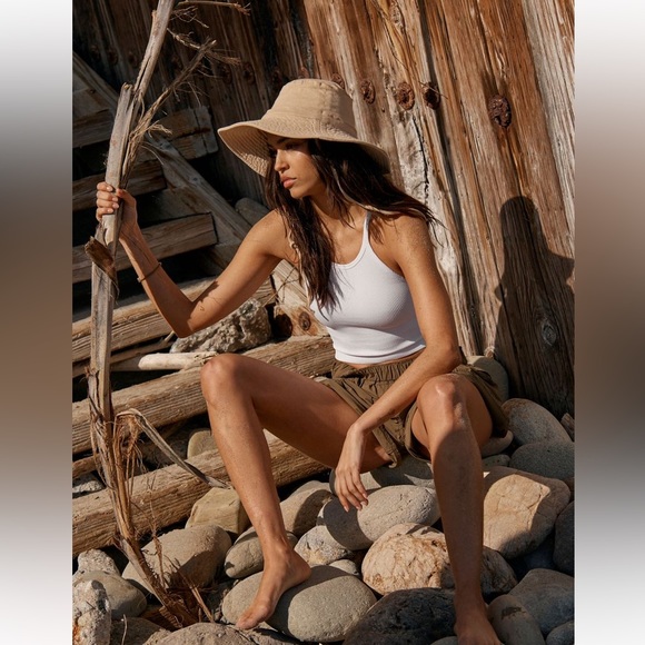 🚫SOLD🚫 NWOT! FP Free People Movement Happiness Runs Long Crop Tank Sz M/L - Picture 4 of 9